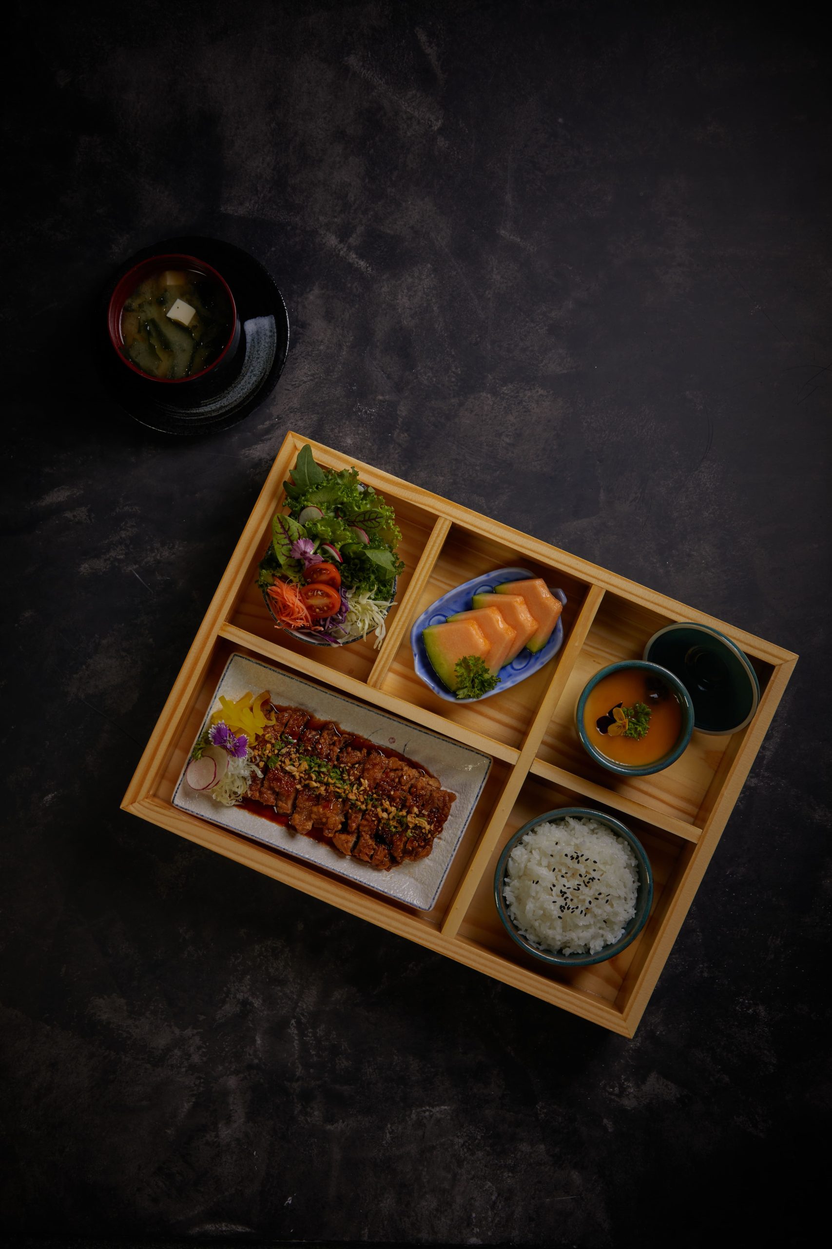 Ka-EN Japanese Steak & Seafood: Một lát cắt ẩm thực Nhật giữa nhịp sống Thảo Điền